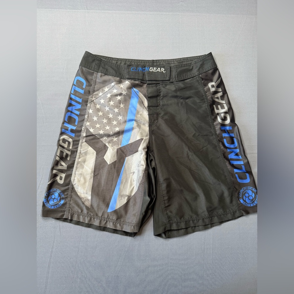 Clinch Gear MMA  Jiu Jitsu Black Spartan USA Flag  Shorts Men's 32  Fraying #883